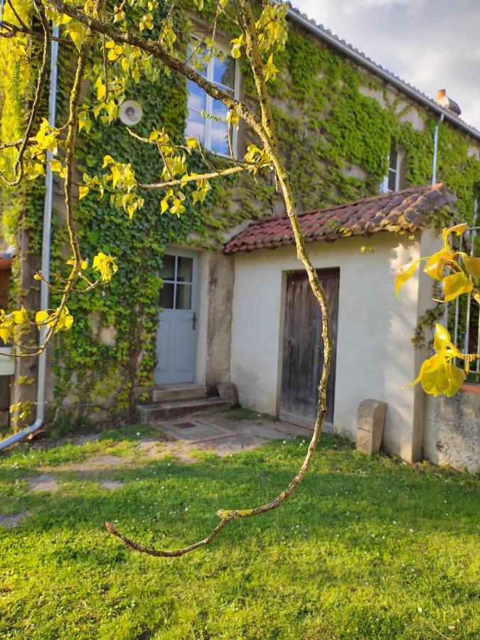 Gite De La Janiere Sainte Luce sur Loire Bagian luar foto